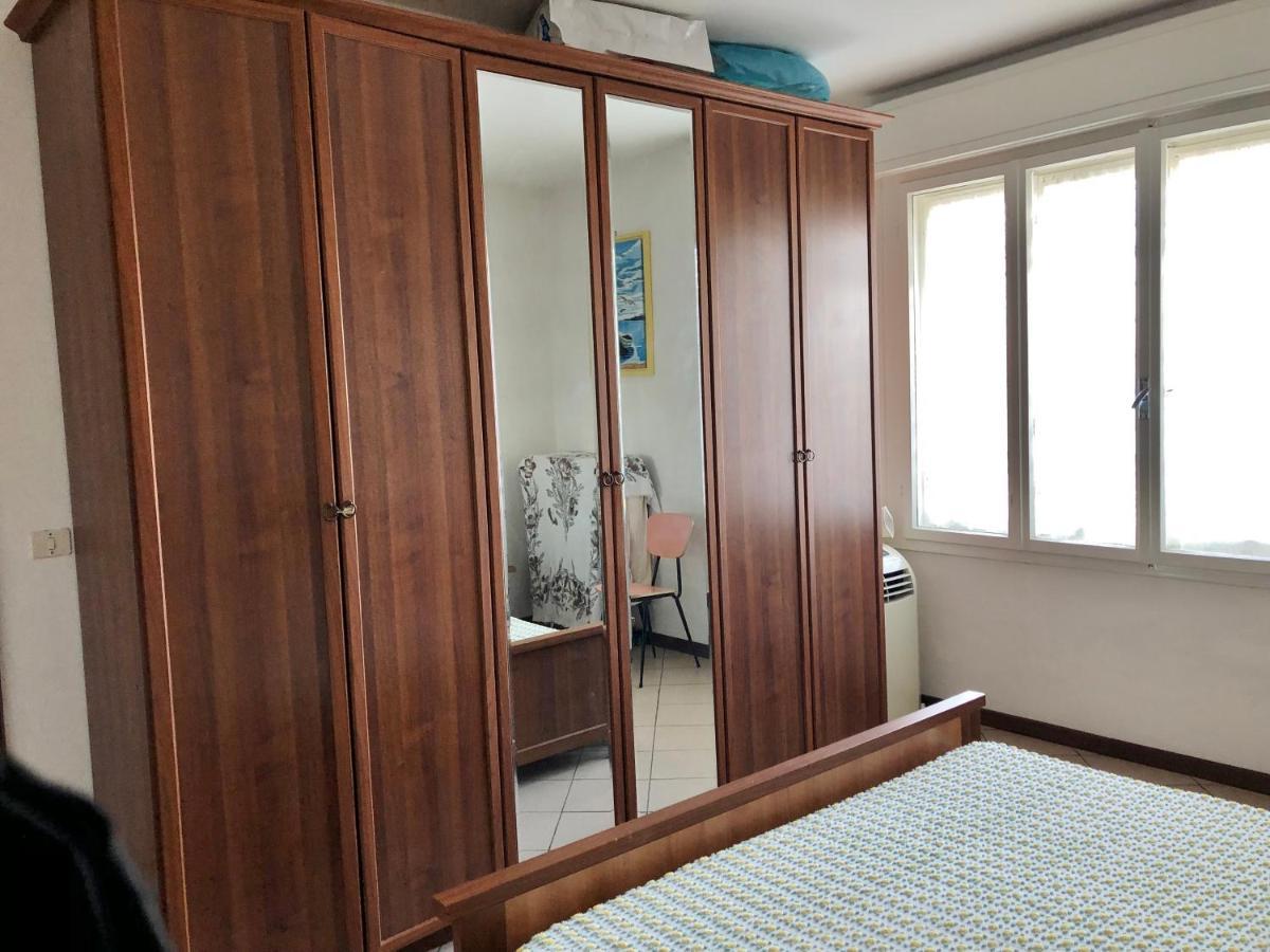 Apartamento Castellan I Grado Exterior foto