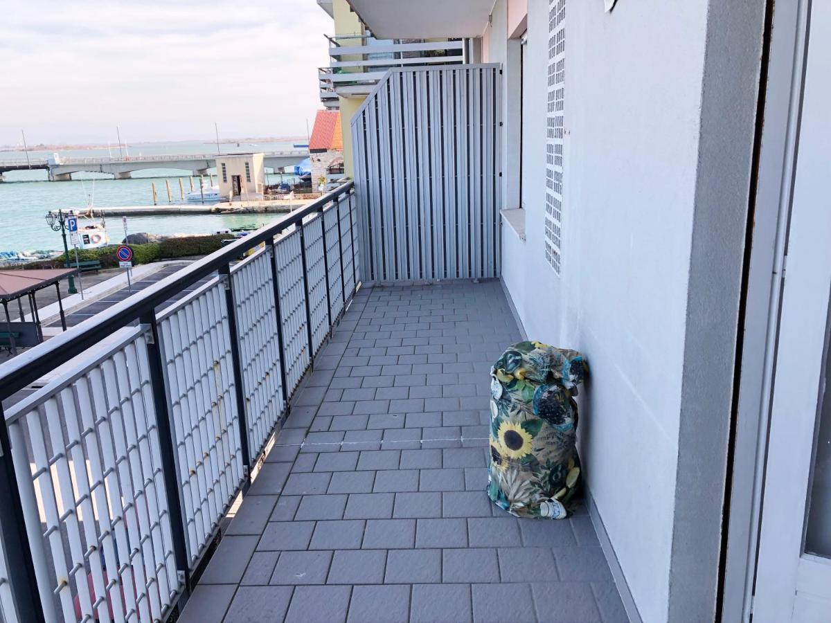 Apartamento Castellan I Grado Exterior foto